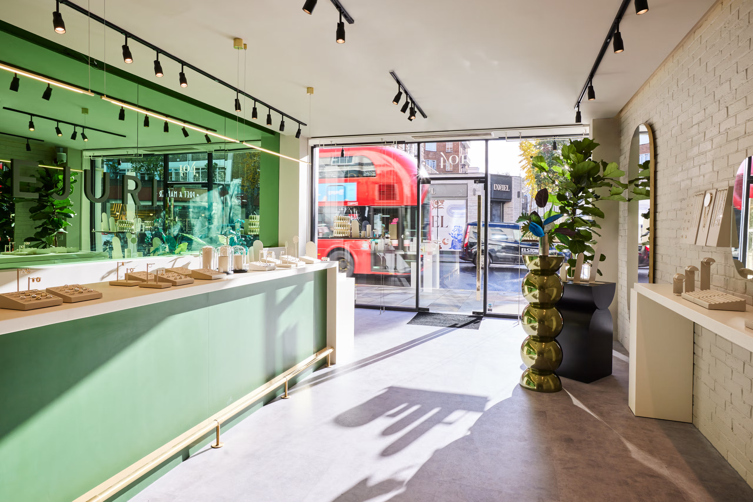 Mejuri's retail store at King's Road, London